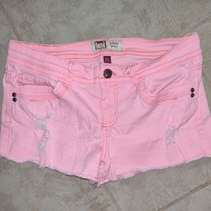 l.e.i Pink low rise distressed shorts Size 11 Reg